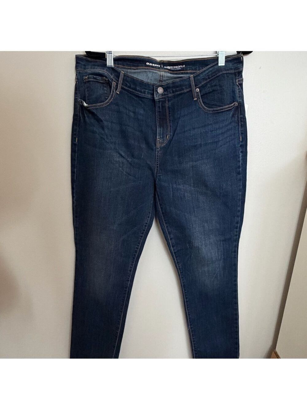 Old Navy Curvy Mid-Rise Straight Leg Jean - Picture 2 of 7